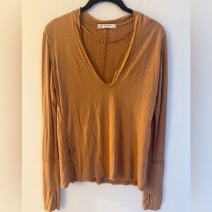 Free People We the Free Size XS Golden Nugget Tee Fresh and Clean Long Sleeve